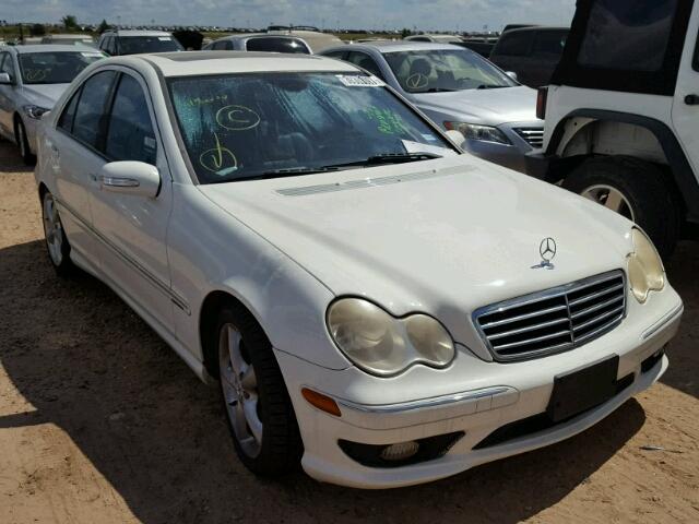 WDBRF52HX6F827661 - 2006 MERCEDES-BENZ C GENERATI WHITE photo 1