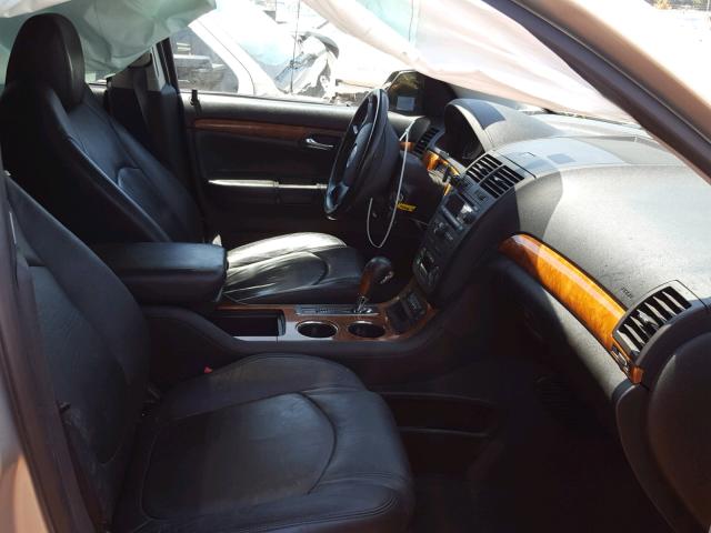 5GZLRWED2AJ208005 - 2010 SATURN OUTLOOK XR კრემისფერი ფოტო 5