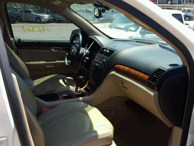 5GZEV23727J129176 - 2007 SATURN OUTLOOK XR თეთრი ფოტო 5