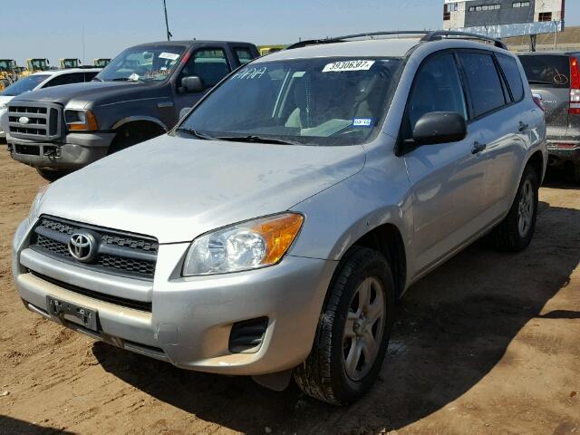 2T3BF4DV2AW081553 - 2010 TOYOTA RAV4 灰色 照片 2