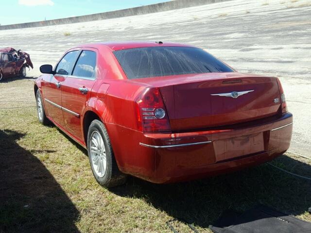 2C3CA5CV0AH325635 - 2010 CHRYSLER 300 RED photo 3