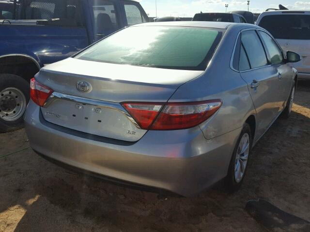 4T4BF1FK1FR494720 - 2015 TOYOTA CAMRY SILVER photo 4