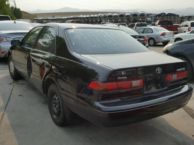 JT2BG22K9W0171300 - 1998 TOYOTA CAMRY CE BLACK photo 3