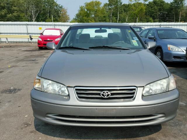 4T1BF22K81U122189 - 2001 TOYOTA CAMRY LE/X GRAY photo 9