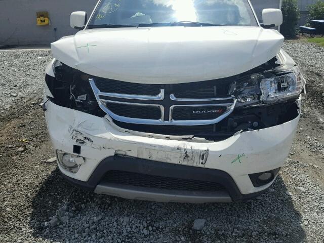 3C4PDCBG1FT702189 - 2015 DODGE JOURNEY WHITE photo 9