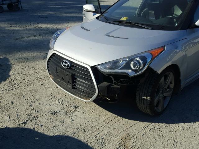 KMHTC6AE5EU205004 - 2014 HYUNDAI VELOSTER T SILVER photo 9