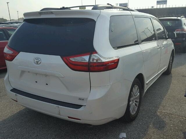 5TDYK3DC9FS686905 - 2015 TOYOTA SIENNA XLE WHITE photo 4