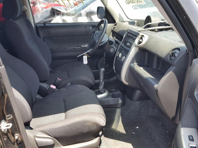 JTLKT334150200929 - 2005 TOYOTA SCION XB Negro foto 5