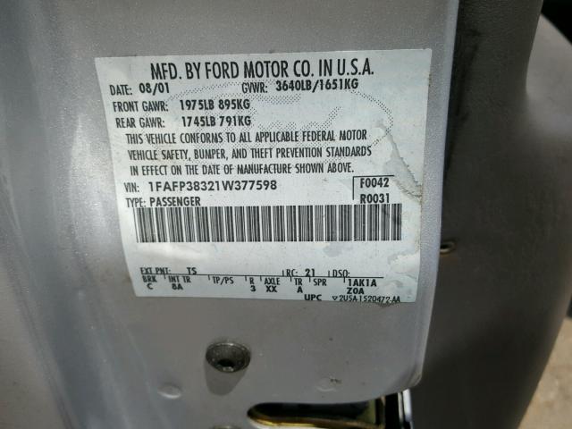 1FAFP38321W377598 - 2001 FORD FOCUS ZTS SILVER photo 10