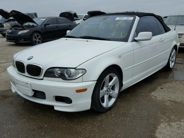 WBABW33445PL37029 - 2005 BMW 325 WHITE photo 2