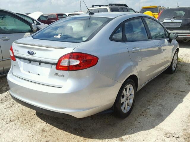 3FADP4BJ9DM132211 - 2013 FORD FIESTA SILVER photo 4