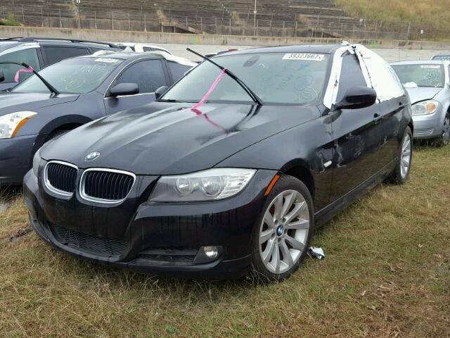 WBAPH7G50BNN06917 - 2011 BMW 328 BLACK photo 2