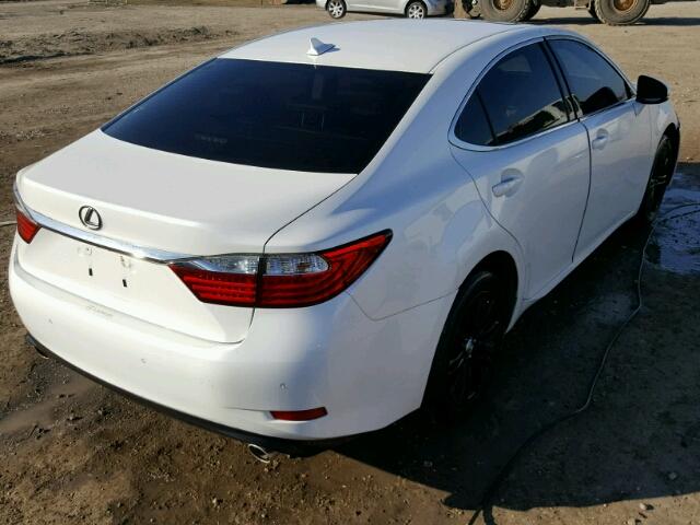 JTHBK1GG5D2034620 - 2013 LEXUS ES 350 WHITE photo 4