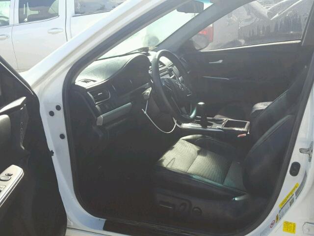 4T1BF1FK7FU486762 - 2015 TOYOTA CAMRY LE 白色 照片 9
