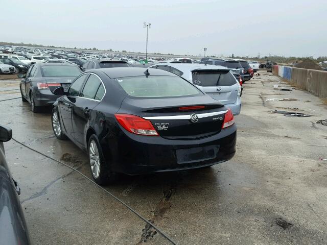 W04GP5ECXB1073068 - 2011 BUICK REGAL BLACK photo 3