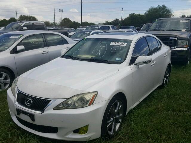 JTHBK262492083018 - 2009 LEXUS IS WHITE photo 2