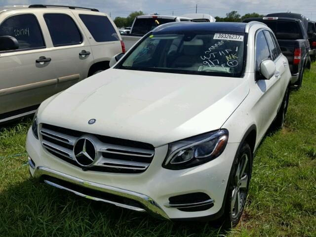 WDC0G4KB2HF219322 - 2017 MERCEDES-BENZ GLC 300 4M WHITE photo 2