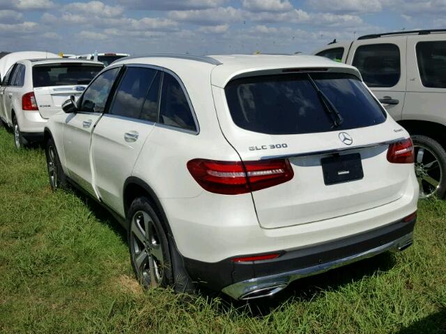 WDC0G4KB2HF219322 - 2017 MERCEDES-BENZ GLC 300 4M WHITE photo 3