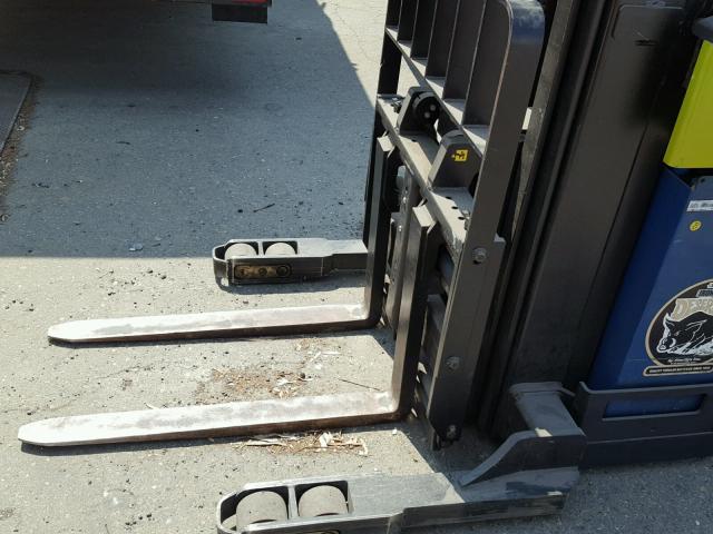 000NPR34503269581 - 2006 CLAR FORKLIFT 绿色 照片 9