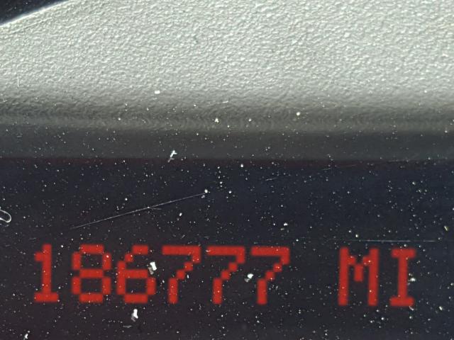 2G2WP552581166399 - 2008 PONTIAC GRAND PRIX შავი ფოტო 8