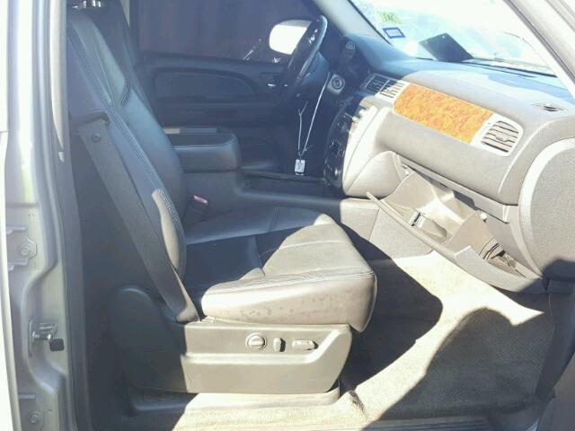 1GKEC33369R249890 - 2009 GMC YUKON SILVER photo 5