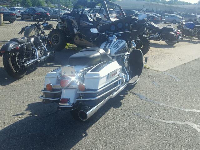 1HD1FC4198Y667930 - 2008 HARLEY-DAVIDSON FLHTCUI Ақ фото 4