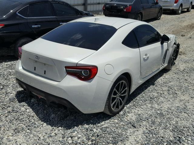 JF1ZNAA17H8704396 - 2017 TOYOTA 86 BASE WHITE photo 4