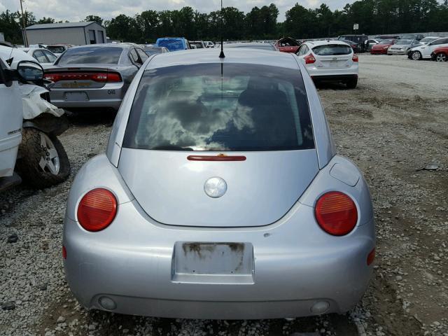 3VWCK21C12M450264 - 2002 VOLKSWAGEN NEW BEETLE 银色 照片 10