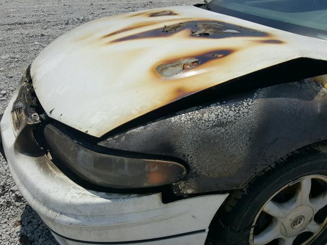 2G4WB55K4Y1344664 - 2000 BUICK REGAL LS 白色 照片 9