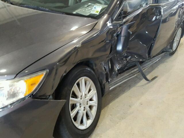 4T4BF1FK9CR172340 - 2012 TOYOTA CAMRY BASE CHARCOAL photo 9