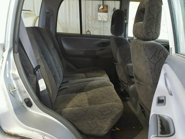 2CNBJ734046912259 - 2004 CHEVROLET TRACKER ZR SILVER photo 6