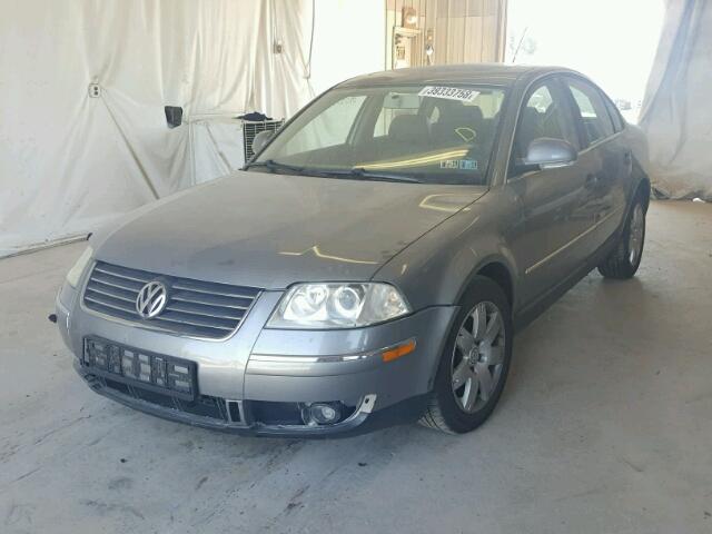 WVWAD63B05P009675 - 2005 VOLKSWAGEN PASSAT GLS GRAY photo 2