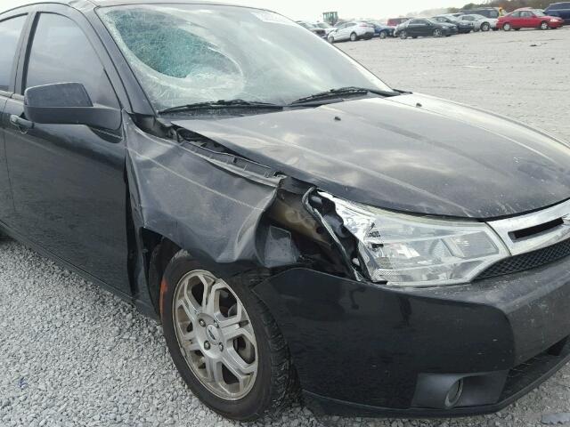 1FAHP36N49W136084 - 2009 FORD FOCUS SES BLACK photo 9