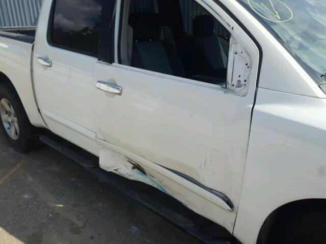 1N6AA07A14N568571 - 2004 NISSAN TITAN XE/S WHITE photo 9