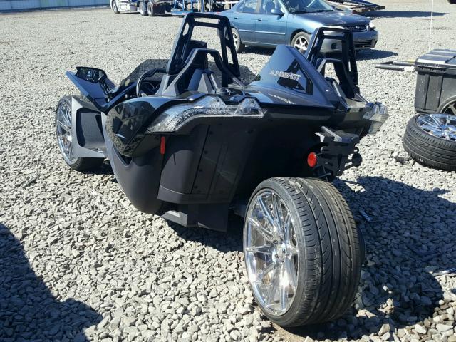 57XAASFA5J8126765 - 2018 POLARIS SLINGSHOT BLACK photo 3