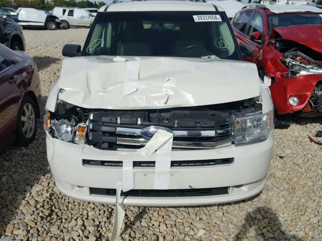 2FMDK51C69BA36879 - 2009 FORD FLEX SE WHITE photo 9