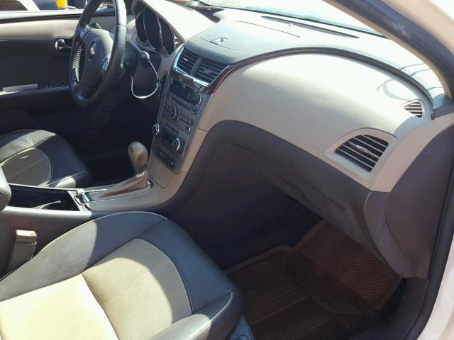 1G1ZE5E77A4157748 - 2010 CHEVROLET MALIBU LTZ 白色 照片 5