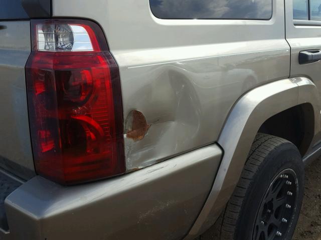 1J8HG48N46C246832 - 2006 JEEP COMMANDER 金色 照片 9