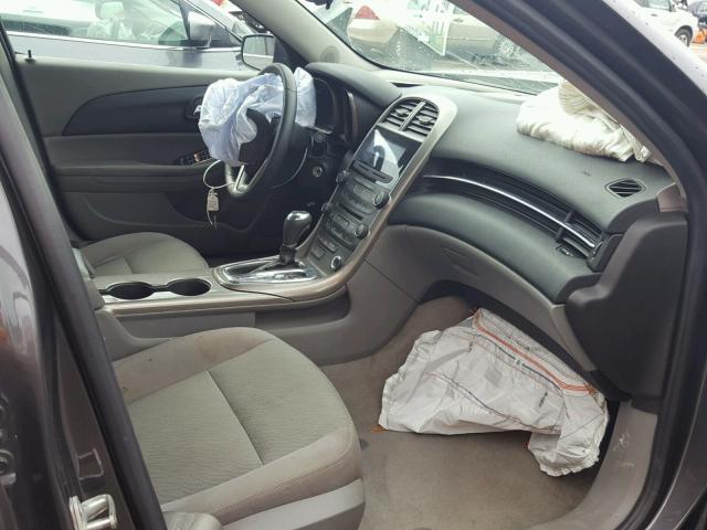 1G11B5SA0DF193859 - 2013 CHEVROLET MALIBU LS Boz foto 5