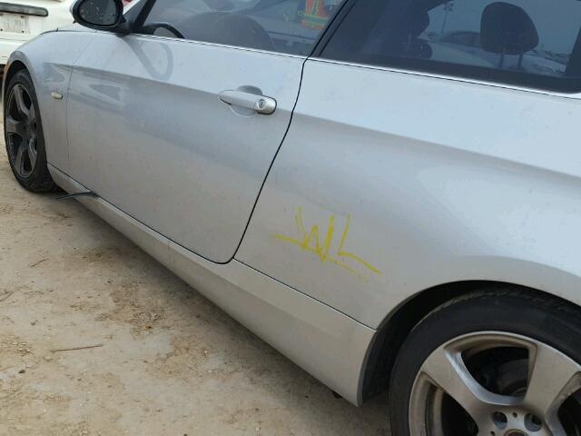 WBAWB33527PV70724 - 2007 BMW 328 SILVER photo 9