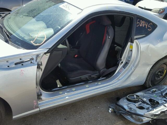 JF1ZNAA15D1714444 - 2013 TOYOTA SCION FR-S SILVER photo 9