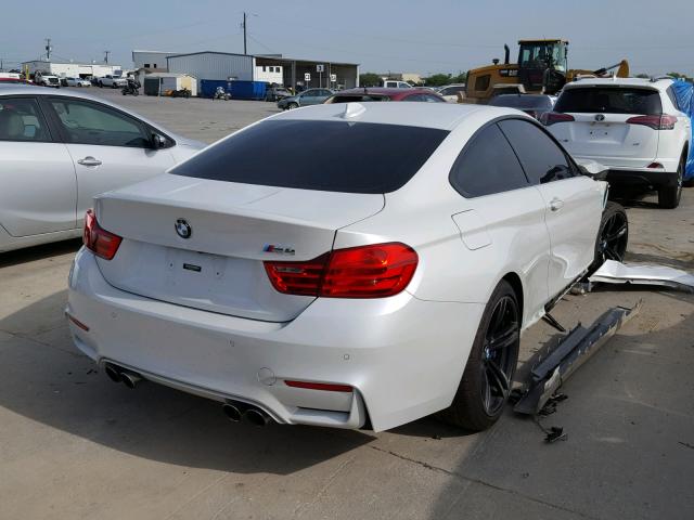 WBS3R9C5XFK332290 - 2015 BMW M4 WHITE photo 4