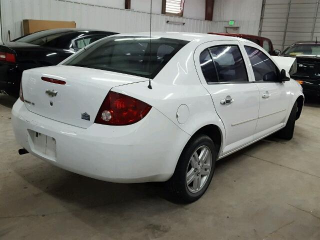 1G1AL52F457599924 - 2005 CHEVROLET COBALT LS WHITE photo 4