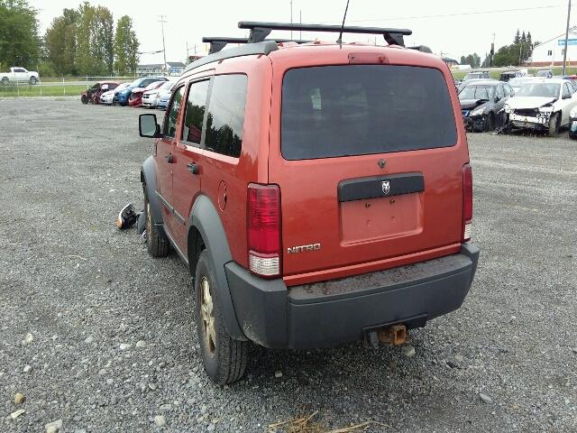 1D8GT28K97W721871 - 2007 DODGE NITRO SXT ORANGE photo 3