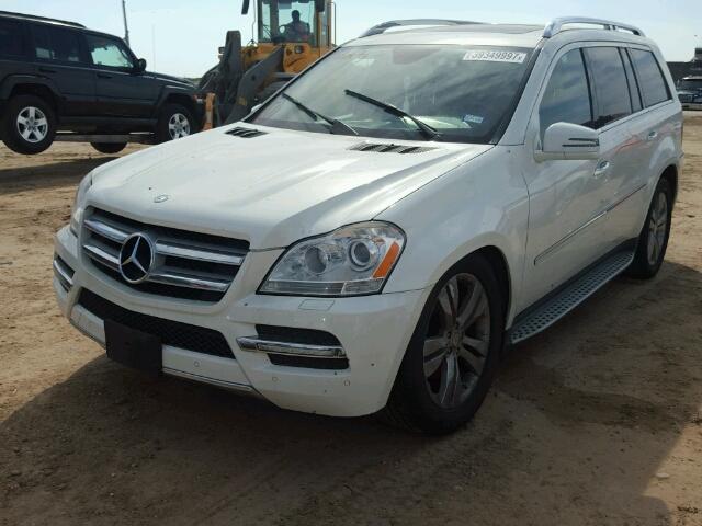 4JGBF7BE3CA766372 - 2012 MERCEDES-BENZ GL 450 4MA WHITE photo 2