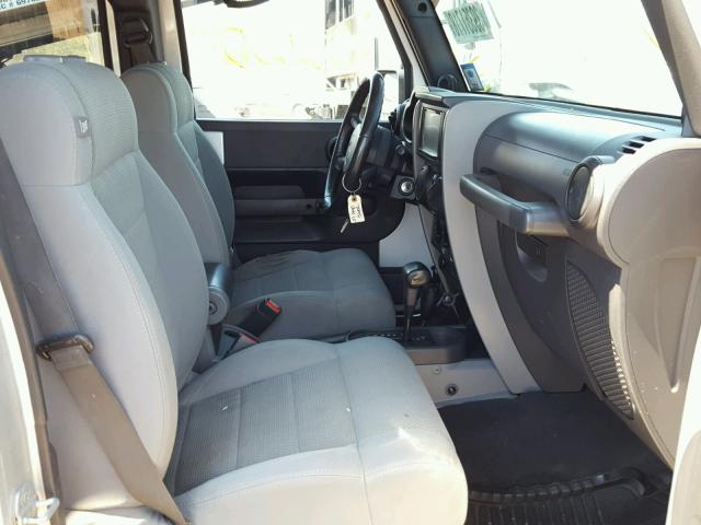 1J4GA591X7L150964 - 2007 JEEP WRANGLER S Gümüş foto 5