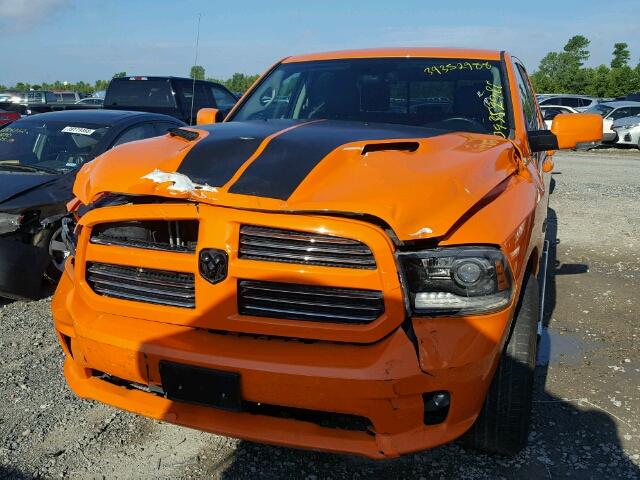 1C6RR6MT0FS701372 - 2015 RAM 1500 SPORT ORANGE photo 2