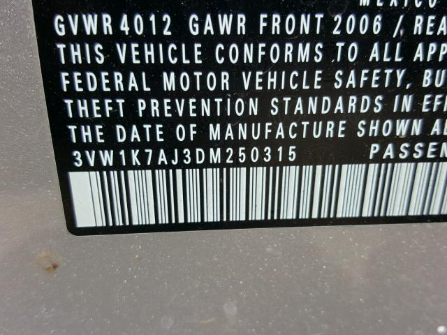 3VW1K7AJ3DM250315 - 2013 VOLKSWAGEN JETTA BASE Արծաթագույն լուսանկար 10