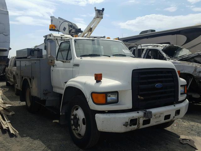 1FDMF70J0SVA82993 - 1995 FORD F700 WHITE photo 1