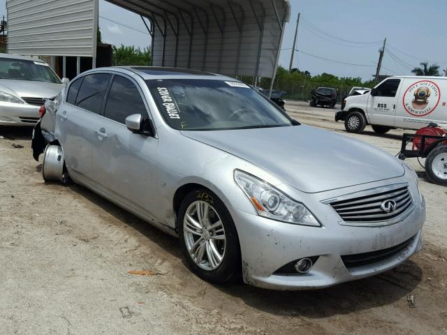 JN1CV6APXFM580892 - 2015 INFINITI Q40 SILVER photo 1